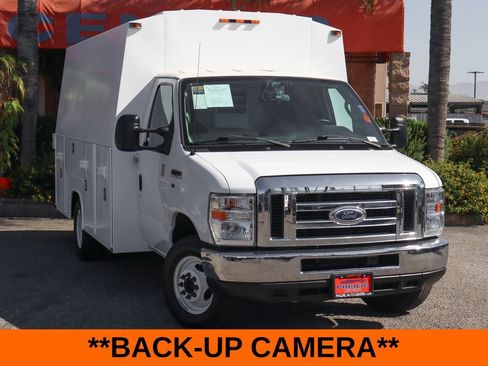 Used 2016 Ford E-350 and Econoline 350 Super Duty w/ Power Windows & Locks Group RWD image 2