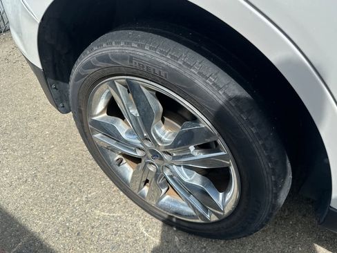 Used 2013 Ford Edge Limited FWD image 17
