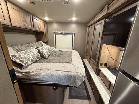 Used 2021 Ford F550 4x4 Regular Cab Super Duty w/ XLT Value Package image 66