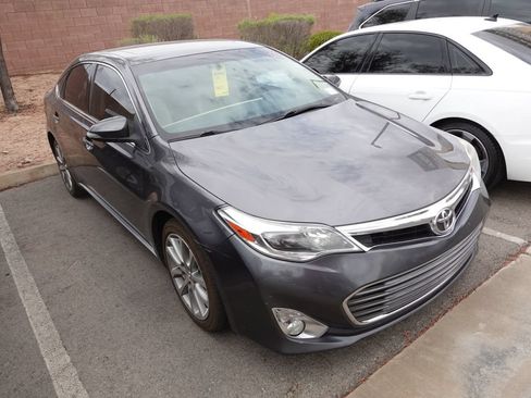 Used 2014 Toyota Avalon XLE Touring FWD image 2