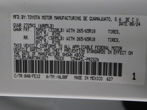 Certified 2024 Toyota Tacoma TRD Sport AWD/4WD image 40