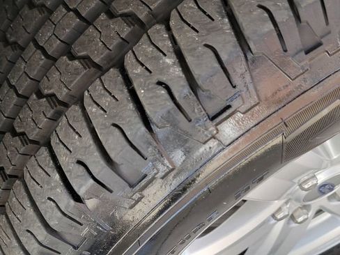 Used 2021 Ford F150 XLT image 12