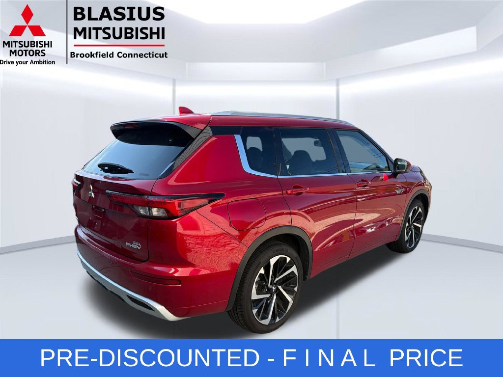 Used 2023 Mitsubishi Outlander SEL AWD/4WD image 8