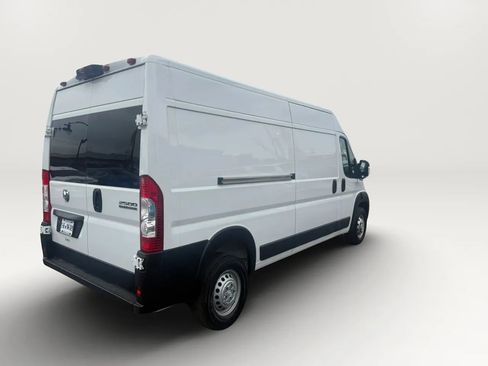 Used 2024 RAM ProMaster 2500 FWD image 3