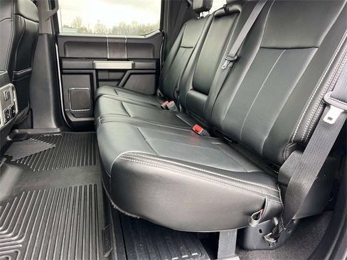 Used 2020 Ford F250 Lariat w/ Chrome Package image 23
