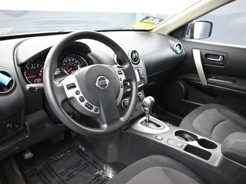 Used 2013 Nissan Rogue SV w/ Premium Pkg AWD/4WD image 18