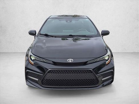 Used 2020 Toyota Corolla SE FWD image 2