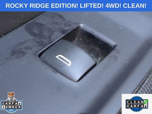 Used 2021 GMC Sierra 1500 AT4 w/ AT4 Premium Package image 33