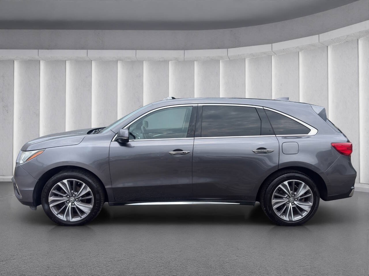 Used 2018 Acura MDX w/ Technology Package AWD/4WD image 2