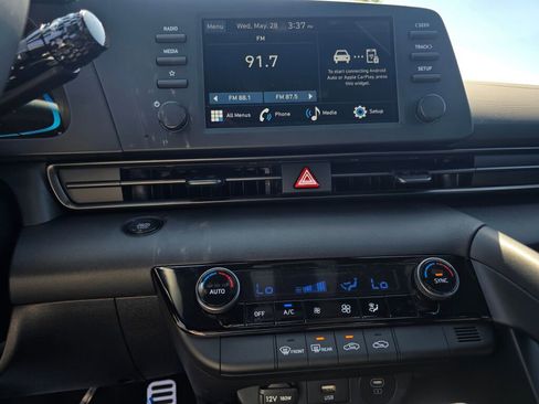 New 2025 Hyundai Elantra Sport image 22