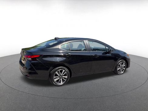 Used 2025 Nissan Versa SV FWD image 15