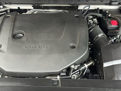 Certified 2023 Volvo XC90 B6 Plus AWD/4WD image 31