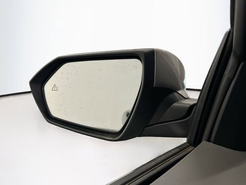 Used 2025 Hyundai Elantra SEL image 16