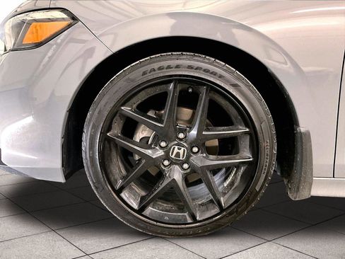 Used 2025 Honda Civic Sport image 8