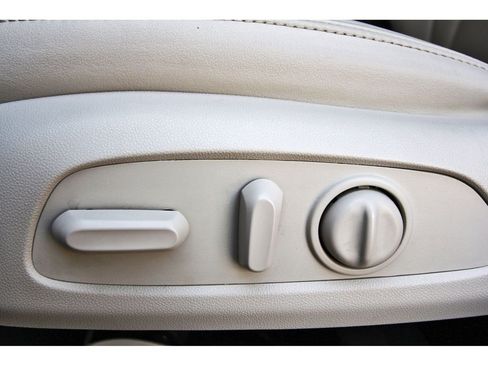 Used 2024 Buick Enclave Essence w/ Experience Buick Package FWD image 25
