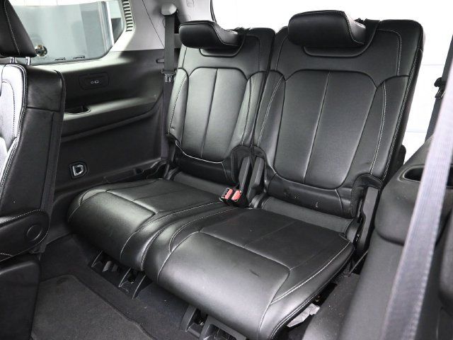 Used 2023 Jeep Grand Cherokee L Limited AWD/4WD image 28