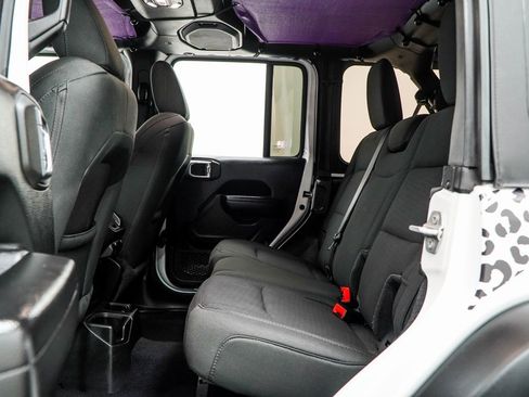 Used 2021 Jeep Wrangler Unlimited Sport image 43