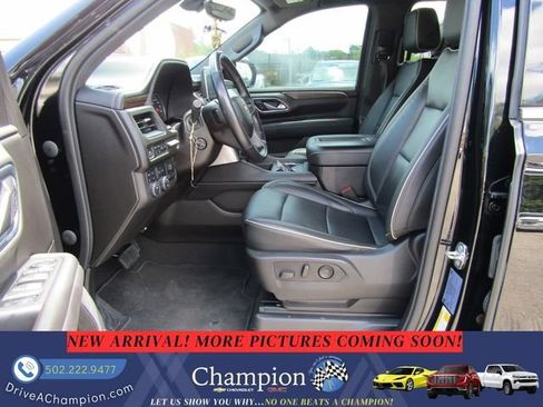 Used 2021 Chevrolet Suburban Premier w/ Premium Package AWD/4WD image 14
