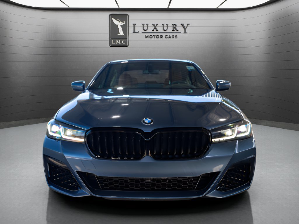 Used 2023 BMW 530i w/ M Sport Package RWD image 3