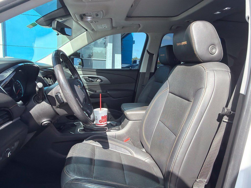 Used 2020 Chevrolet Traverse Premier w/ Redline Edition FWD image 14