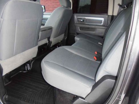 Used 2016 RAM 2500 SLT AWD/4WD image 8