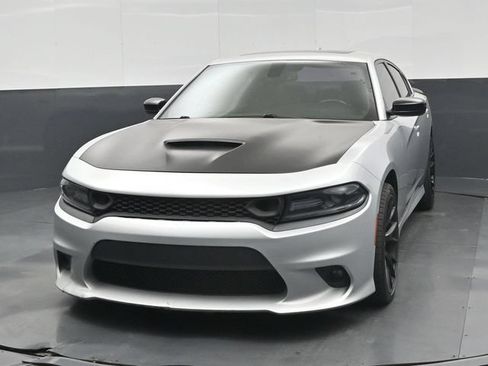 Used 2020 Dodge Charger R/T w/ Plus Group RWD image 32