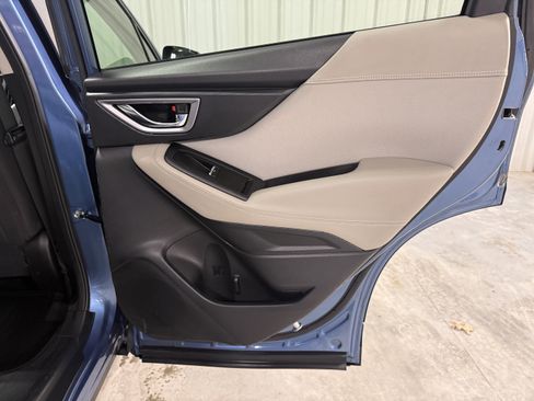 Used 2019 Subaru Forester Premium w/ All-Weather Package image 11