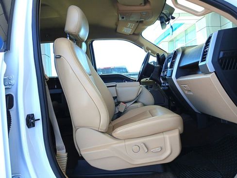 Used 2018 Ford F150 Lariat image 28