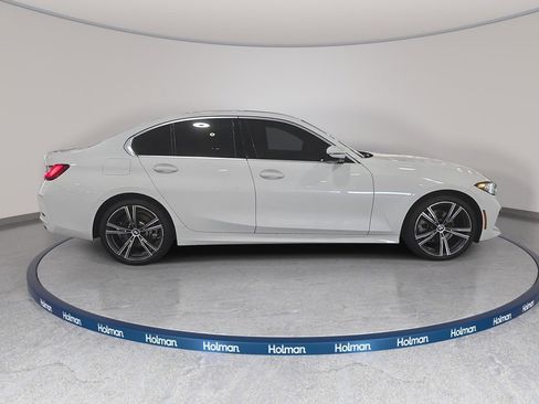 Certified 2024 BMW 330i Sedan w/ Convenience Package RWD image 4
