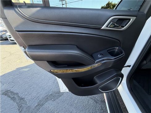 Used 2017 GMC Yukon Denali w/ Open Road Package image 23