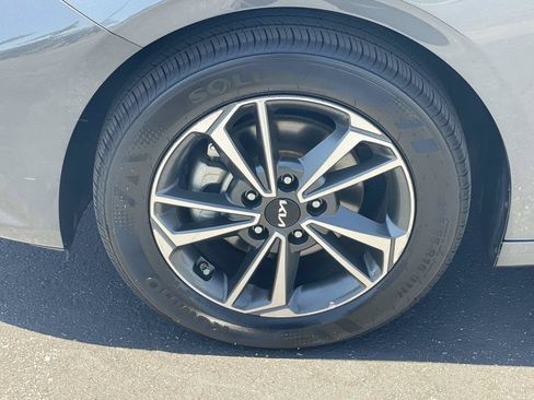 Used 2023 Kia Forte LXS FWD image 30
