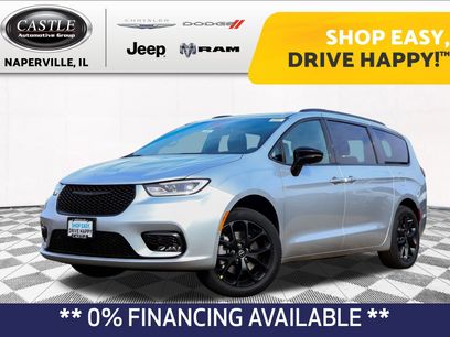 New 2026 Chrysler Pacifica Limited w/ S Appearance Package