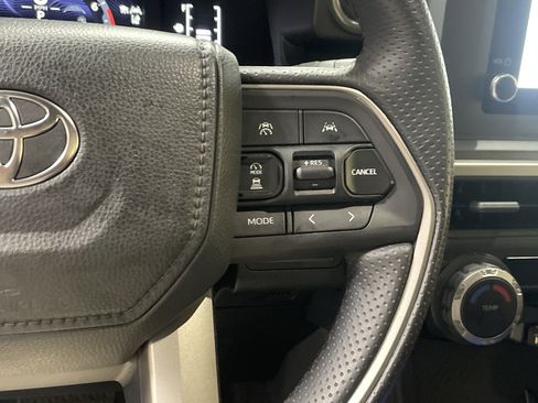 Used 2025 Toyota 4Runner SR5 image 20