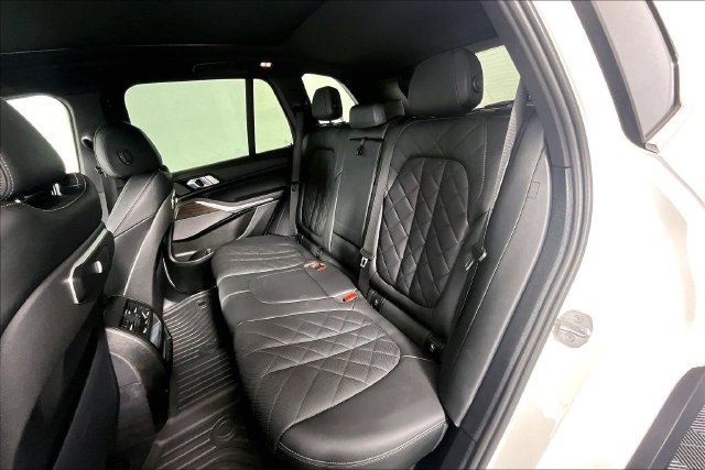 Used 2024 BMW X5 xDrive40i w/ Premium Package AWD/4WD image 30