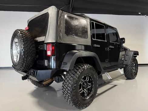 Used 2009 Jeep Wrangler Unlimited Rubicon w/ Trailer Tow Group AWD/4WD image 4