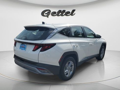 Certified 2026 Hyundai Tucson SE FWD image 5