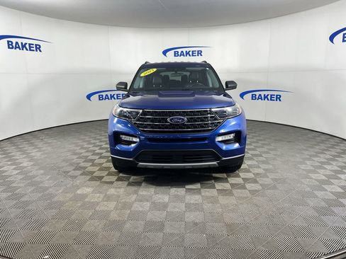Used 2023 Ford Explorer XLT w/ Equipment Group 202A AWD/4WD image 3