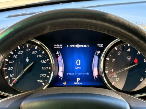 Used 2015 Maserati Quattroporte S Q4 image 35