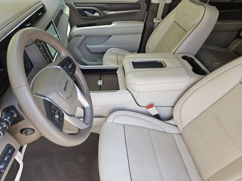 Used 2023 GMC Yukon XL Denali w/ LPO, Floor Liner Package AWD/4WD image 15