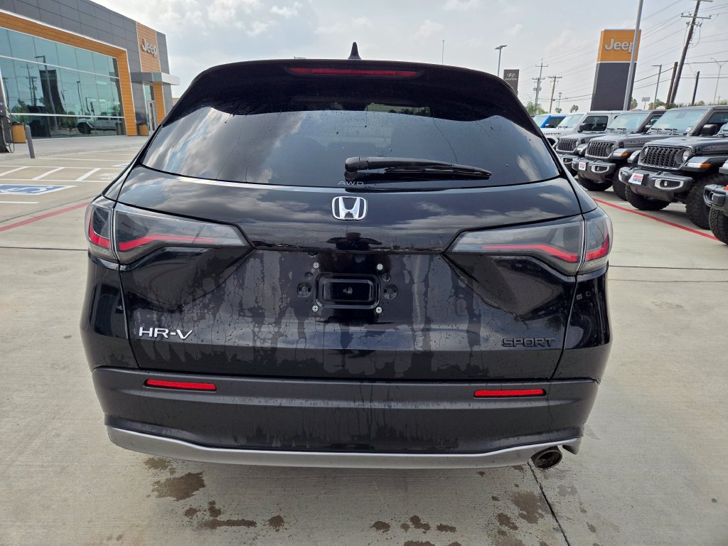 Used 2024 Honda HR-V Sport image 4