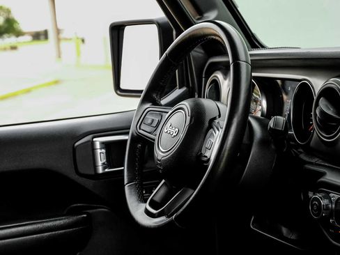 Used 2020 Jeep Wrangler Unlimited Sport S image 17