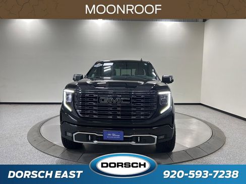 Used 2022 GMC Sierra 1500 Denali Ultimate AWD/4WD image 3