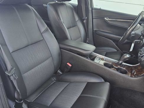 Used 2014 Chevrolet Impala LT w/ Convenience Package FWD image 20