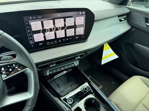New 2026 Audi Q3 quattro 2.0T AWD/4WD image 20