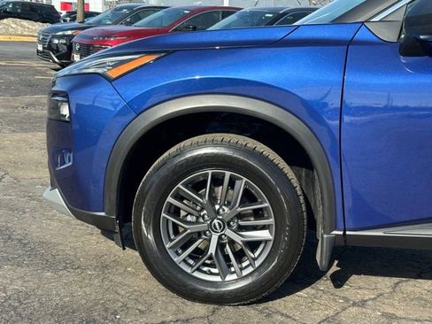 Certified 2023 Nissan Rogue S image 7