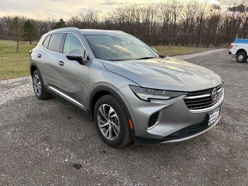 Used 2023 Buick Envision Essence image 1