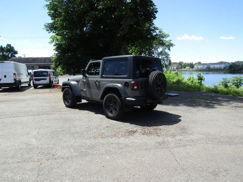 Used 2023 Jeep Wrangler Sport AWD/4WD image 5