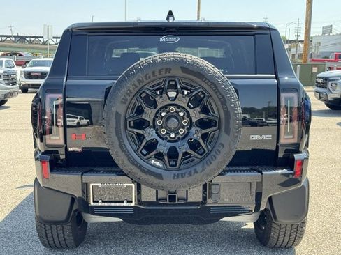 New 2025 GMC Hummer EV 2X w/ LPO, Illumination Package image 4