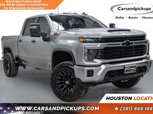 Used 2024 Chevrolet Silverado 2500 Custom w/ Custom Value Package image 1