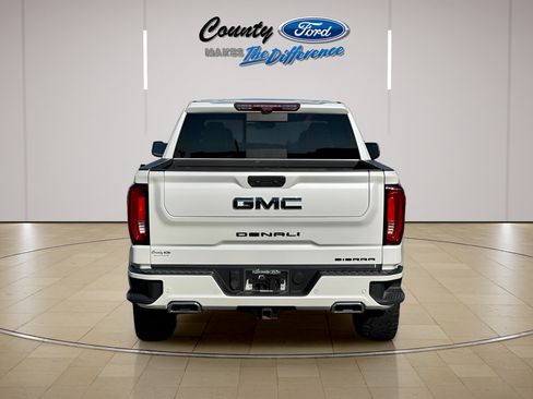 Used 2023 GMC Sierra 1500 Denali Ultimate AWD/4WD image 4